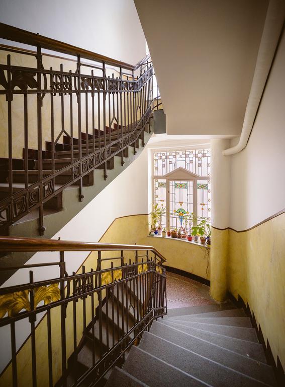 Ferienwohnung A/C + Terrace Breakfast At Tiffany'S Prag Exterior foto